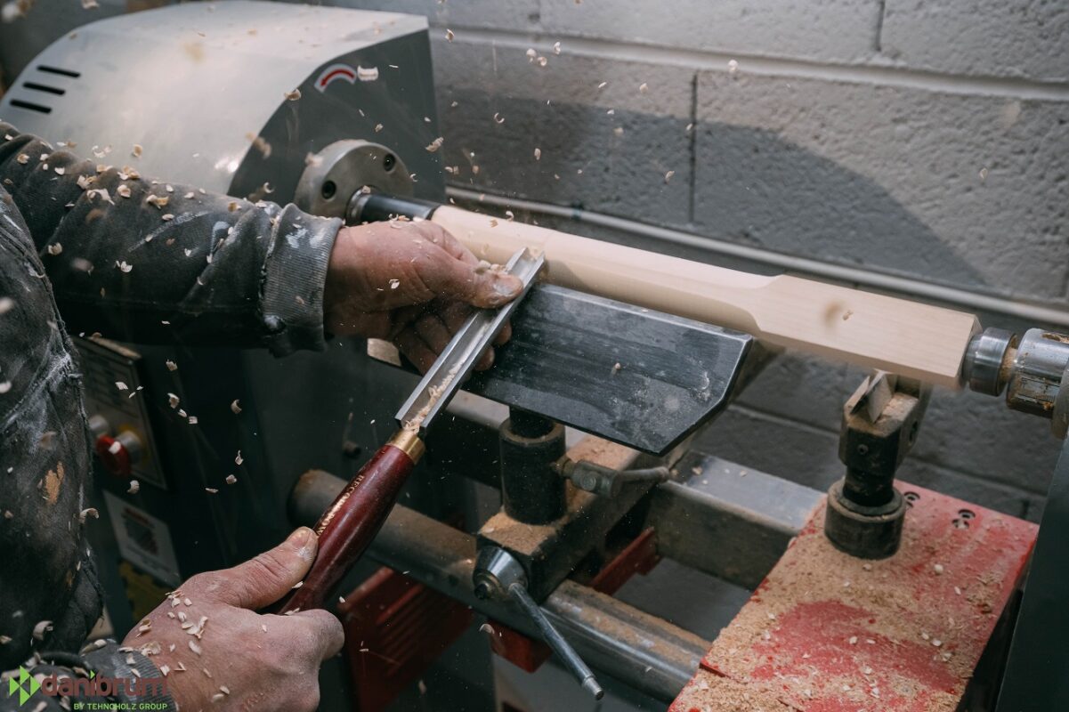 Strungul: Tipuri, componente și utilizare la Danibrum - Utilaje prelucrare PAL și lemn